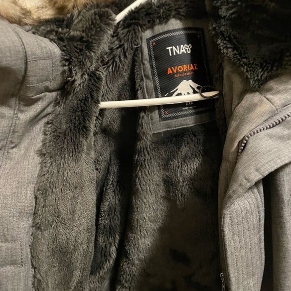 TNA Parka, great condition - Picture 2 of 6